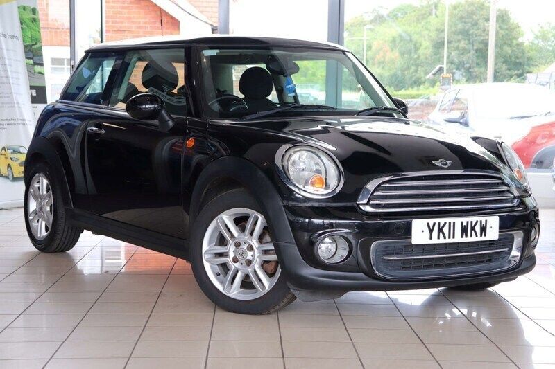 Black Used 2011 Mini Cooper Hatch Hatchback | £2,730 (Super price) - Image 1/4