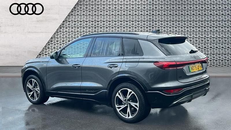 Ny Audi Q6 e-tron S-Line 185 kW (252 HK) 2025 Grå SUV