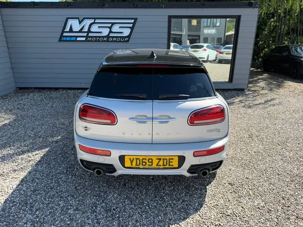 Used Mini Cooper Clubman Sport 192 HP (141 kW) 2019 Silver Estate