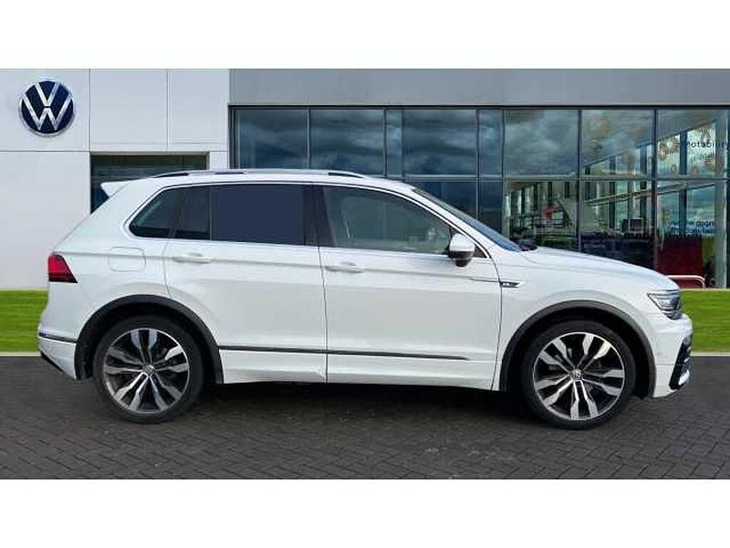 Used VW Tiguan SEL 230 HP (169 kW) 2019 White SUV