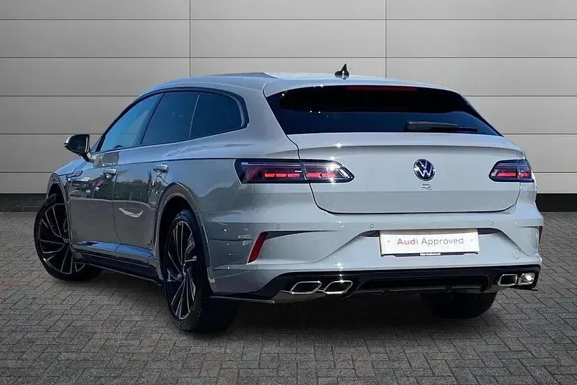 Used VW Arteon R 320 HP (235 kW) 2023 Moonstone grey Estate