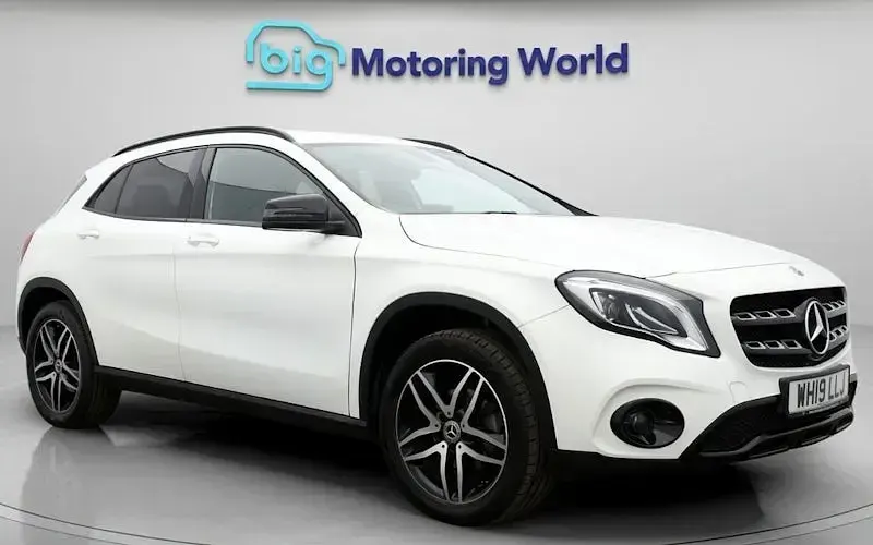 Used Mercedes GLA180 Urban 122 HP (89 kW) 2019 SUV