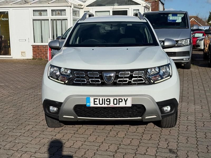 Used Dacia Duster Comfort 115 HP (84 kW) 2019 White SUV