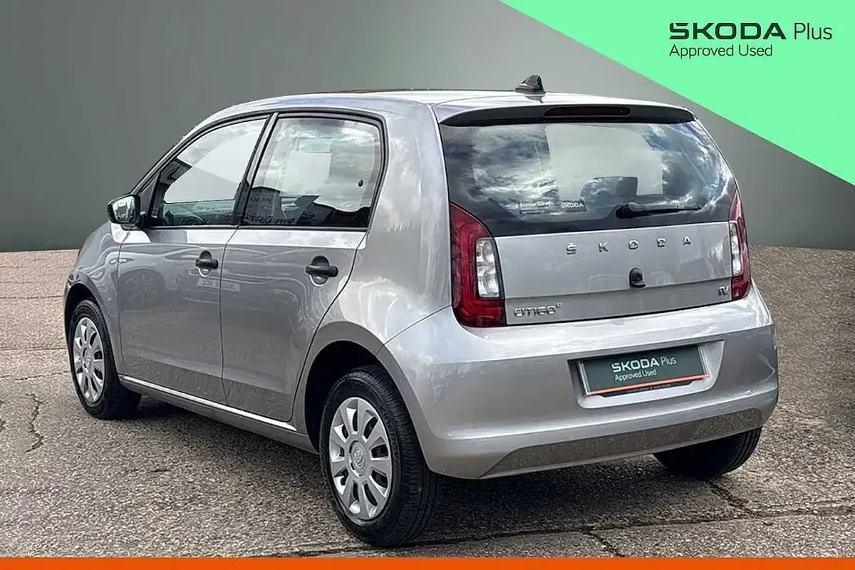 Usado Skoda Citigo-e IV SE 44 kW (61 CV) 2020 Plateado Utilitario