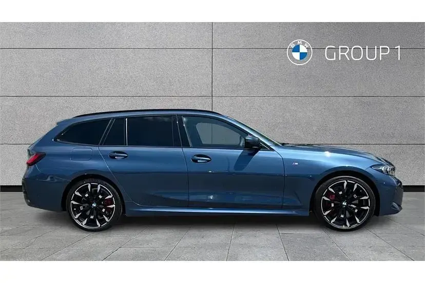 New BMW 320 M Sport 184 HP (135 kW) 2026 Arctic race blue