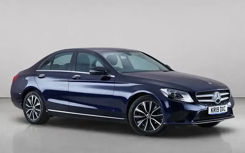 Used Mercedes C200 SE 184 HP (135 kW) 2019 Sedan