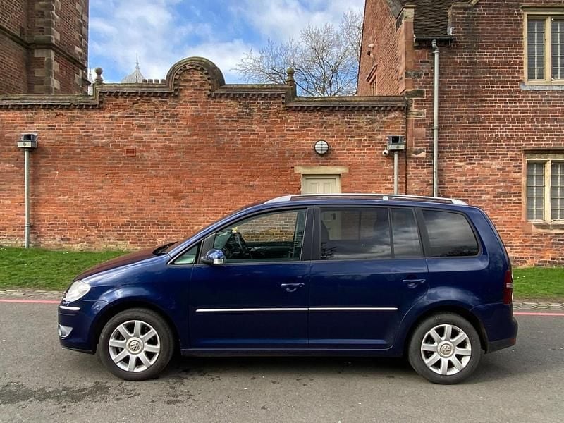 Used VW Touran Sportline 138 HP (101 kW) 2008 Blue MPV