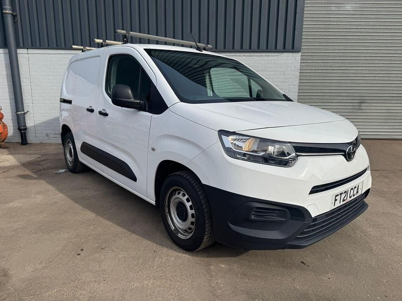 Usado Toyota Proace Active 120 HP (88 kW) 2021 Branco Monovolume