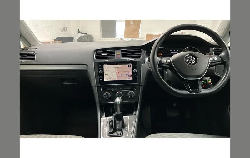 Used VW Golf VII Match 150 HP (110 kW) 2019 Silver Hatchback