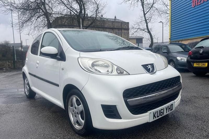 White Used 2011 Peugeot 107 Sportium Hatchback | £1,595 (Fair price) - Image 1/1