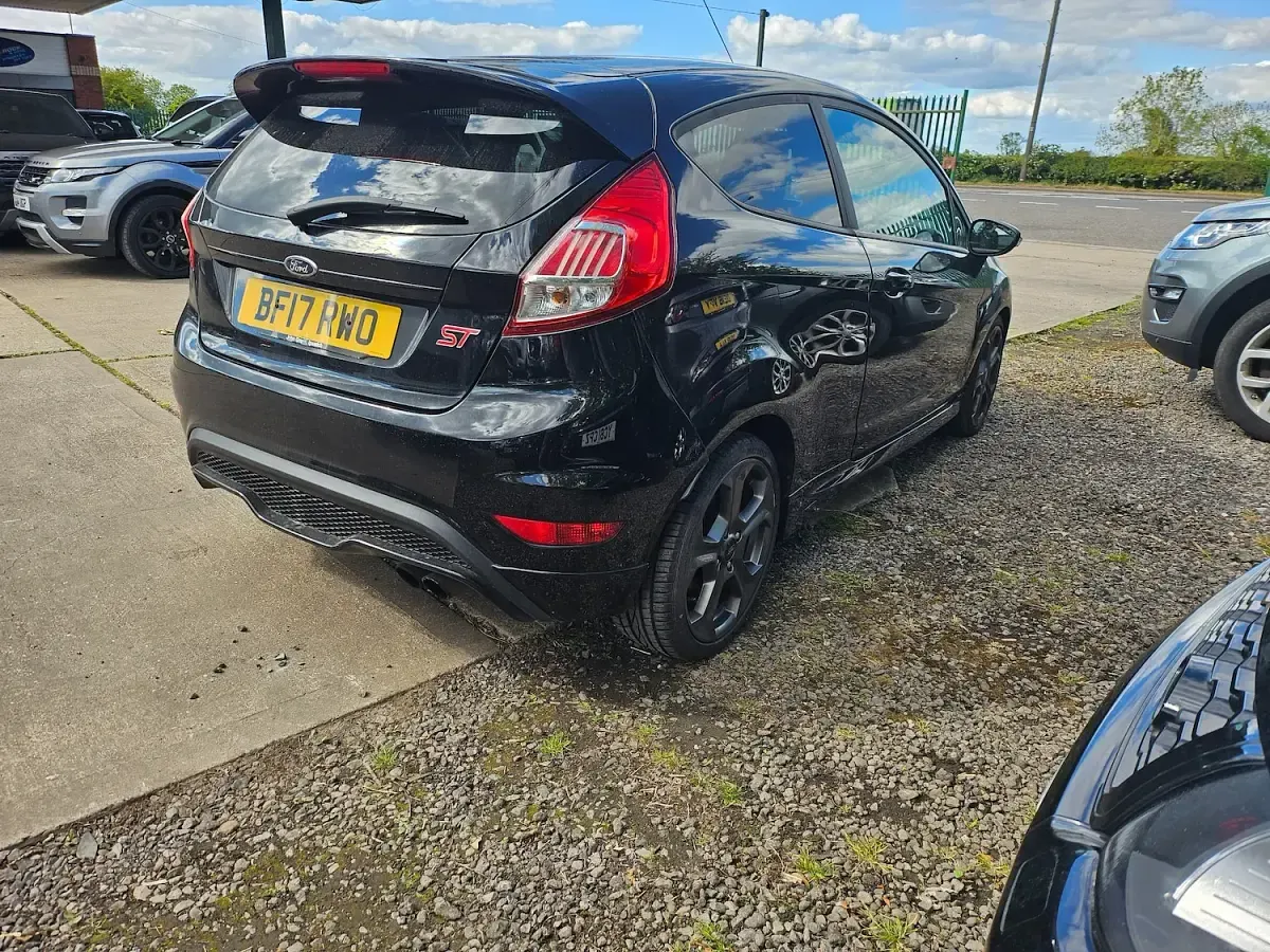 Used Ford Fiesta ST 182 HP (133 kW) 2017 Black Hatchback
