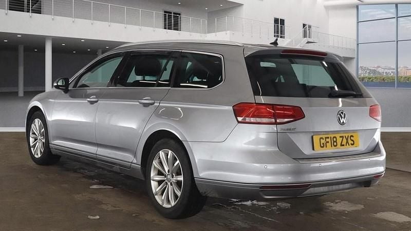 Used VW Passat Business 120 HP (88 kW) 2018 Pyrite silver Estate