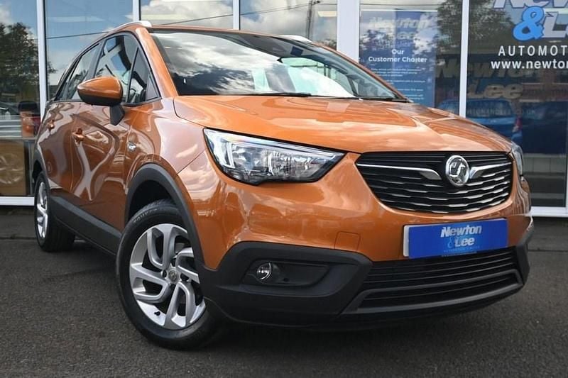 Orange Used 2018 Vauxhall Crossland X SUV | £6,500 (Fair price) - Image 1/4