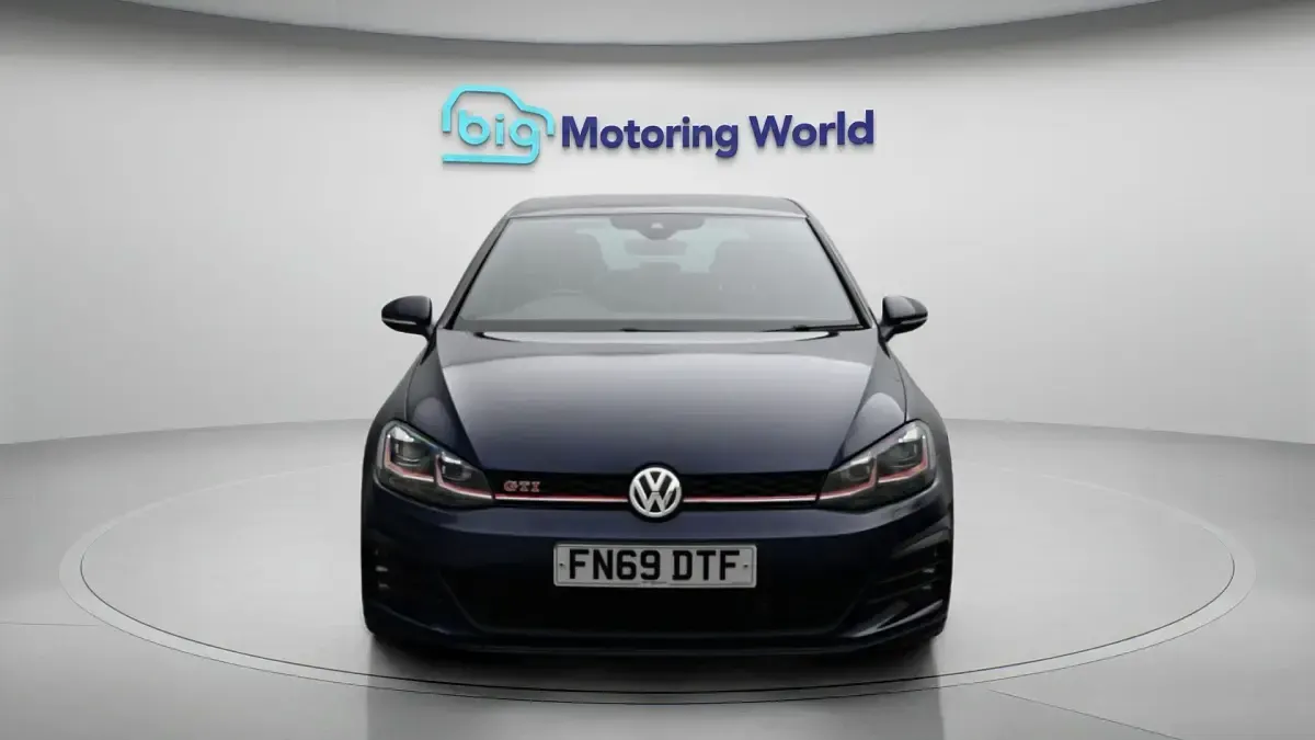 Used VW Golf VII GTI 245 HP (180 kW) 2019 Blue Hatchback