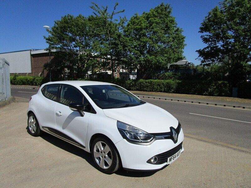 White Used 2014 Renault Clio IV Dynamique Hatchback | £4,295 (A bit pricey) - Image 1/4