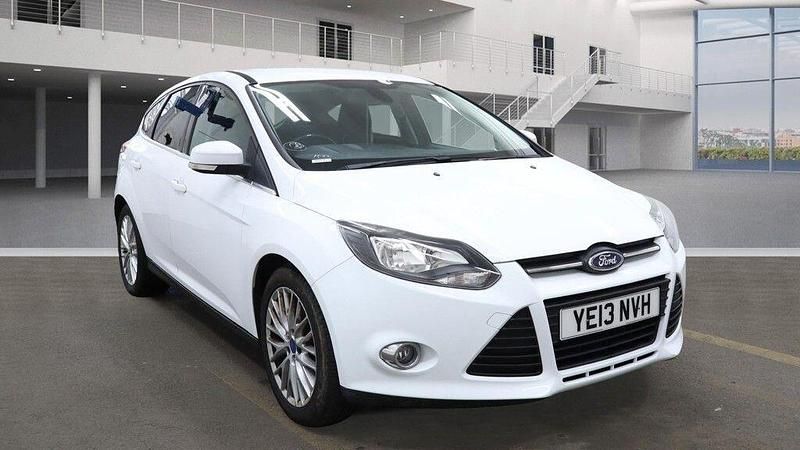 White Used 2013 Ford Focus Zetec Hatchback | £2,999 (Fair price) - Image 1/4