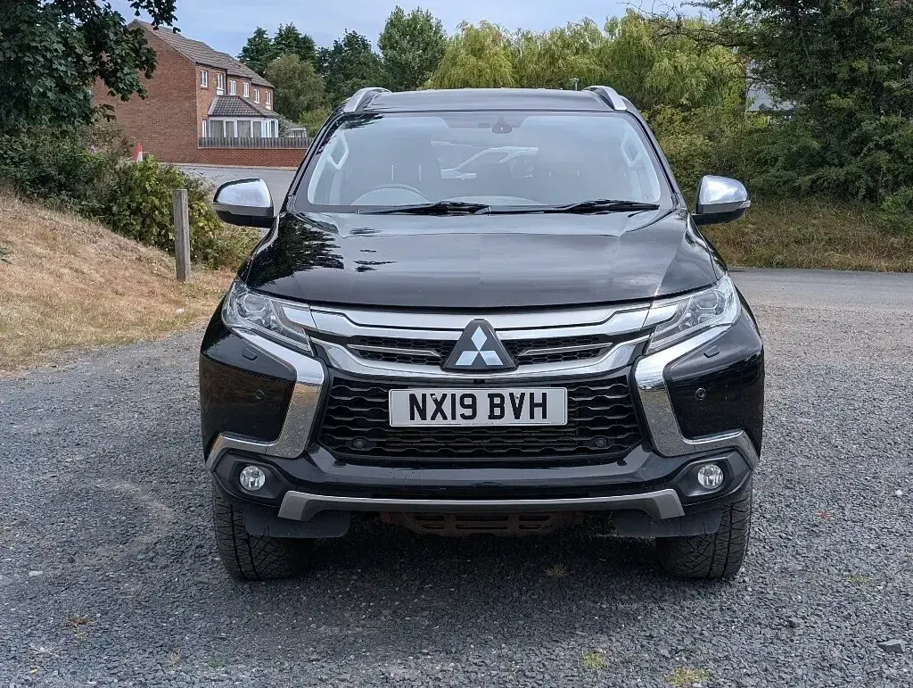Used Mitsubishi Shogun 181 HP (133 kW) 2019 Black SUV