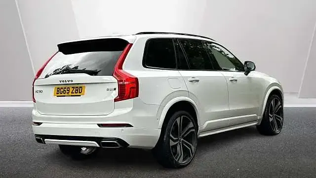 Usado Volvo XC90 R-Design 232 HP (170 kW) 2020 SUV