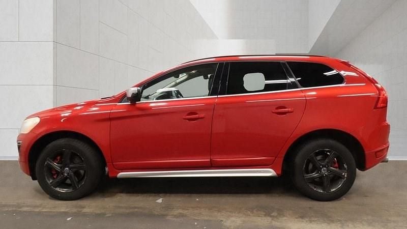 Used Volvo XC60 R-Design 205 HP (150 kW) 2010 Red SUV