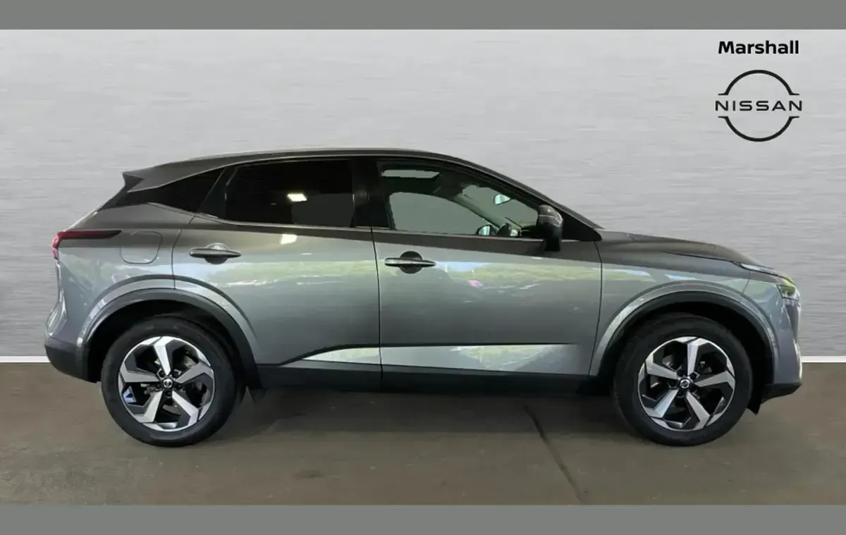 Used Nissan Qashqai N-Connecta 155 HP (114 kW) 2022 Grey SUV