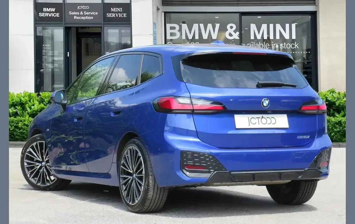 Used BMW 220 M Sport 154 HP (113 kW) 2024 Blue Hatchback