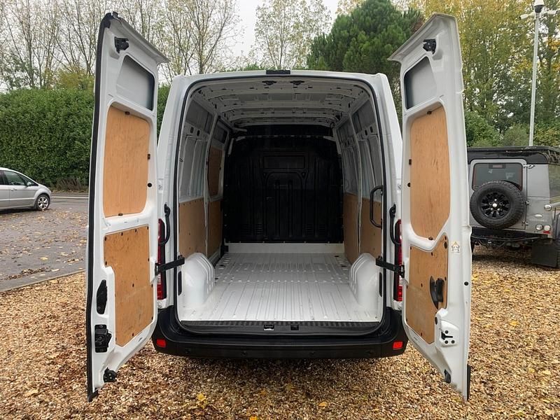 Used Renault Master Business 150 HP (110 kW) 2022 White Van