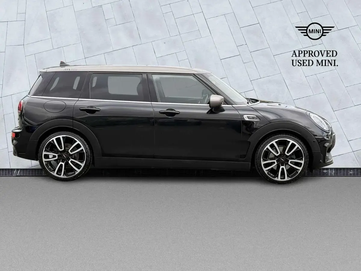 Used Mini Cooper S Clubman 176 HP (129 kW) 2022 Black Estate