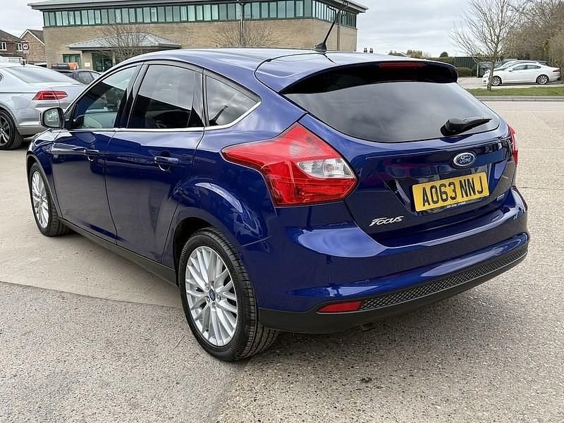 Used Ford Focus Zetec 2013 Blue Hatchback