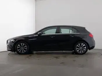 Used Mercedes A180 SE 136 HP (100 kW) 2020 Black Hatchback