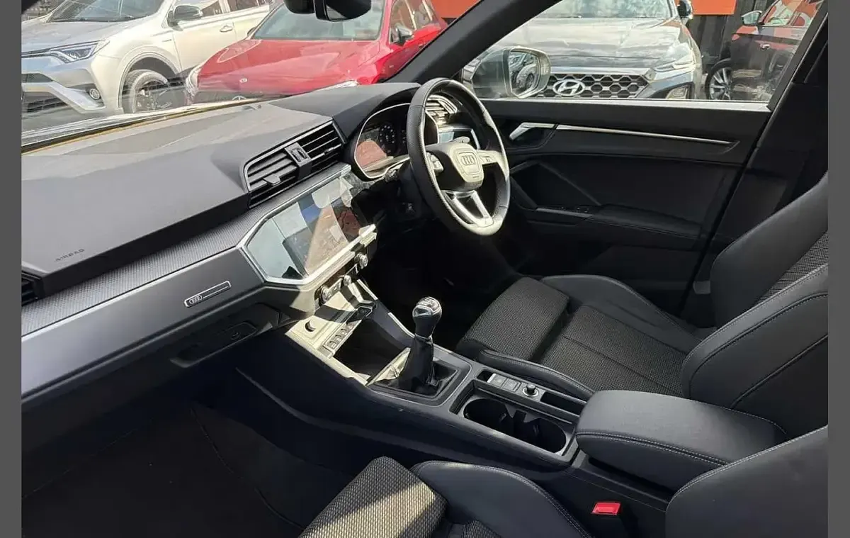 Used Audi Q3 S-Line 150 HP (110 kW) 2024 Grey SUV