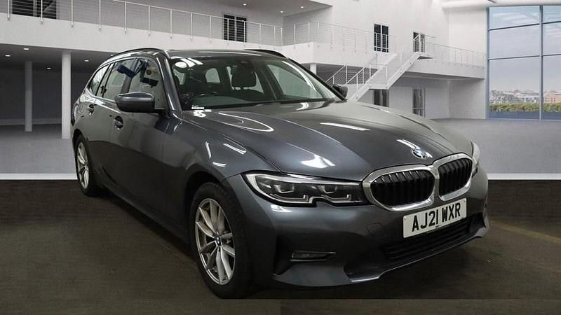 Grey Used 2021 BMW 320 Estate | £16,599 (Super price) - Image 1/4