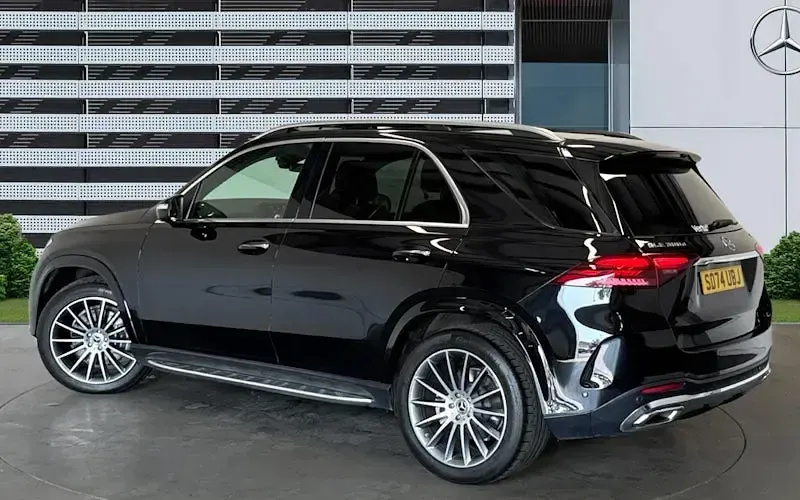 Used Mercedes GLE300 AMG line 269 HP (197 kW) 2024 Black SUV