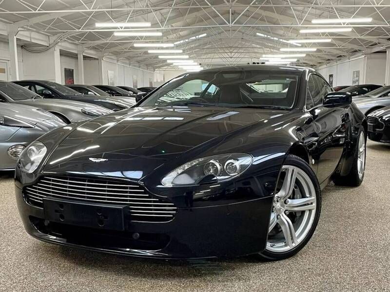 Black Used 2009 Aston Martin V8 Vantage Coupe | £34,850 - Image 1/4