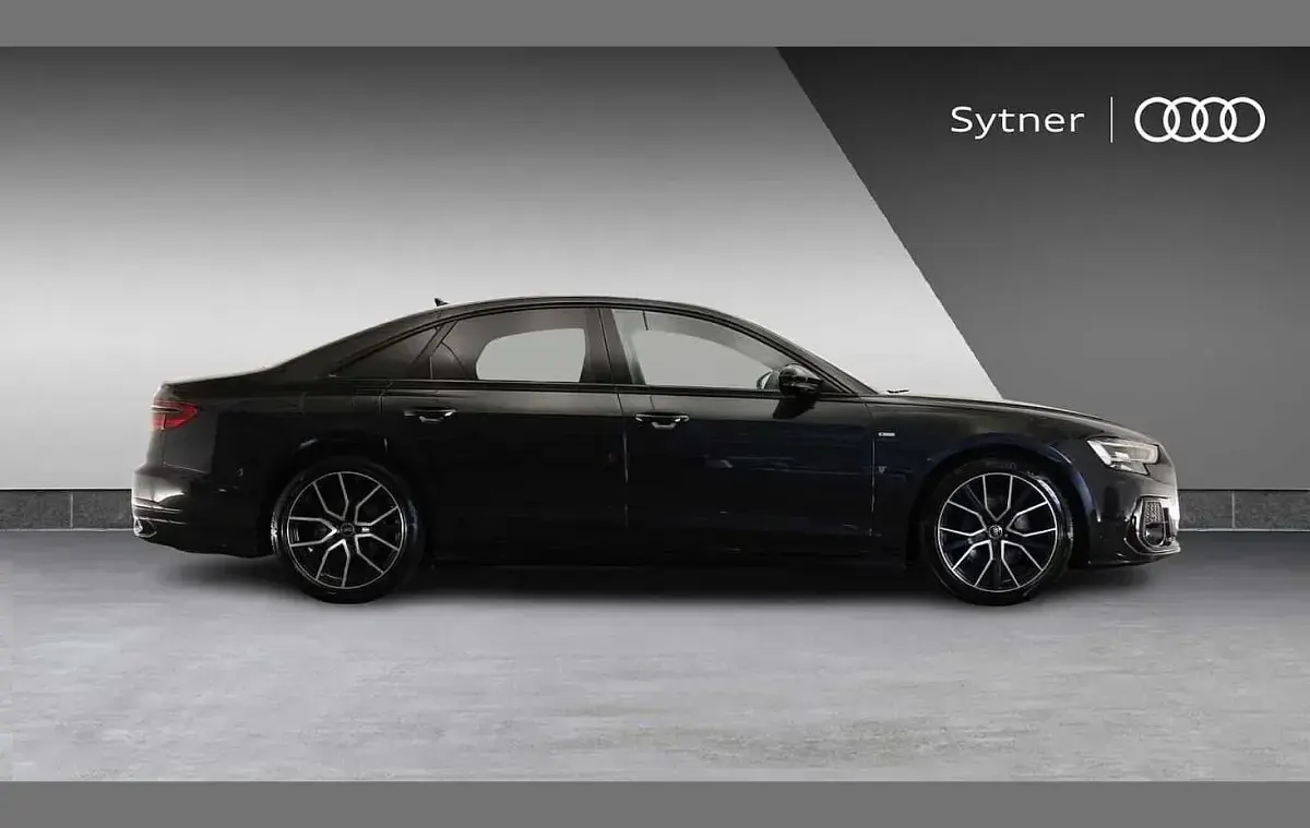 Begagnad Audi A8 Black Edition 286 HK (210 kW) 2022 Grå Sedan