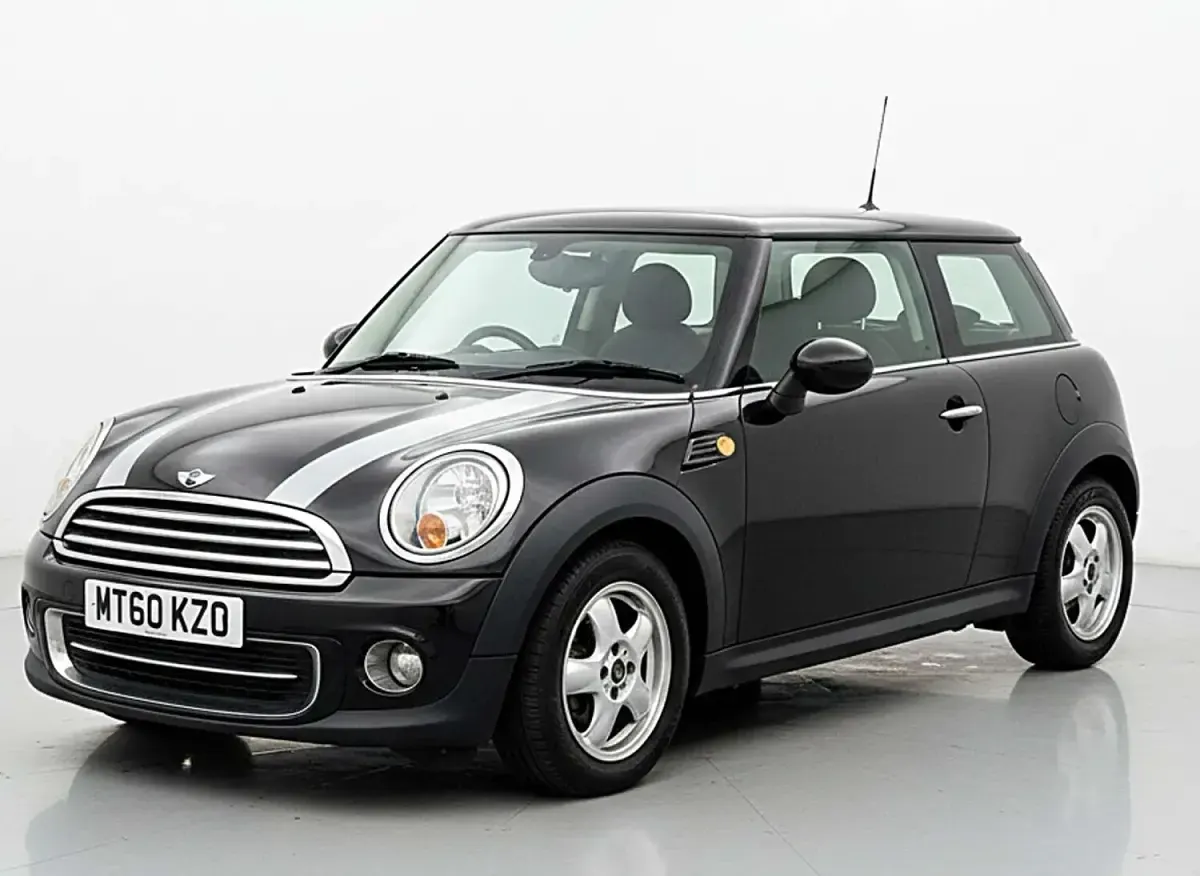 Used Mini Cooper Hatch 122 HP (89 kW) 2010 Black Hatchback