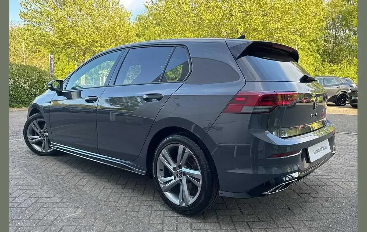 Used VW Golf VIII R-line 147 HP (108 kW) 2023 Grey Hatchback