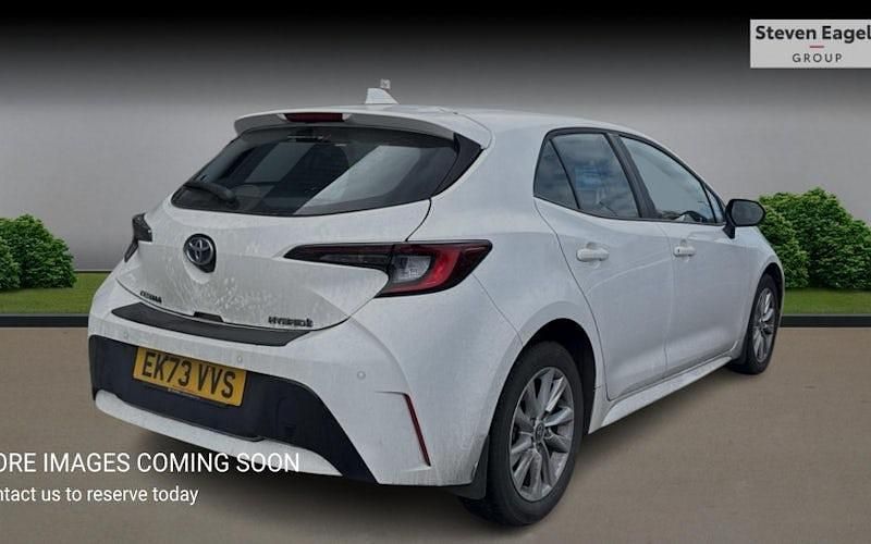 Used Toyota Corolla 140 HP (102 kW) 2026 Hatchback