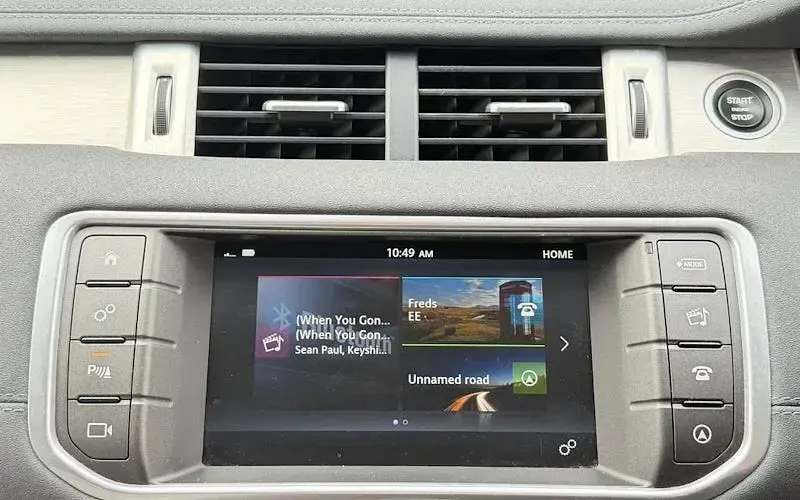Used Land Rover Range Rover evoque SE 240 HP (176 kW) 2017 Hatchback
