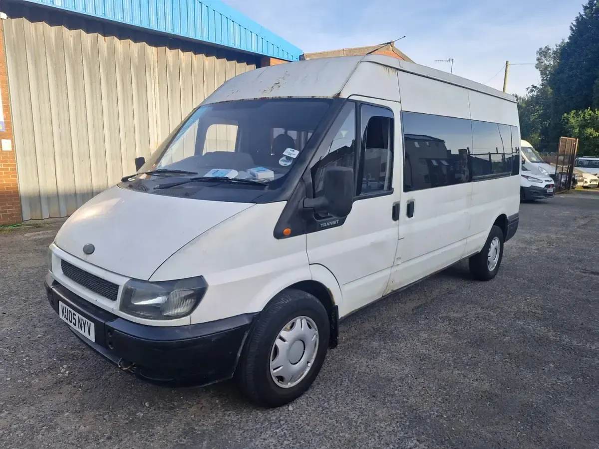 Used Ford Transit 115 HP (84 kW) 2005 White Van