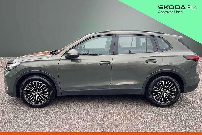 Used VW Tiguan Life 148 HP (108 kW) 2024 Green SUV