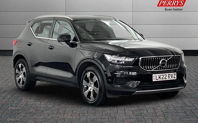 Used 2021 Volvo XC40 Inscription SUV | £22,795 (Fair price) - Image 1/4