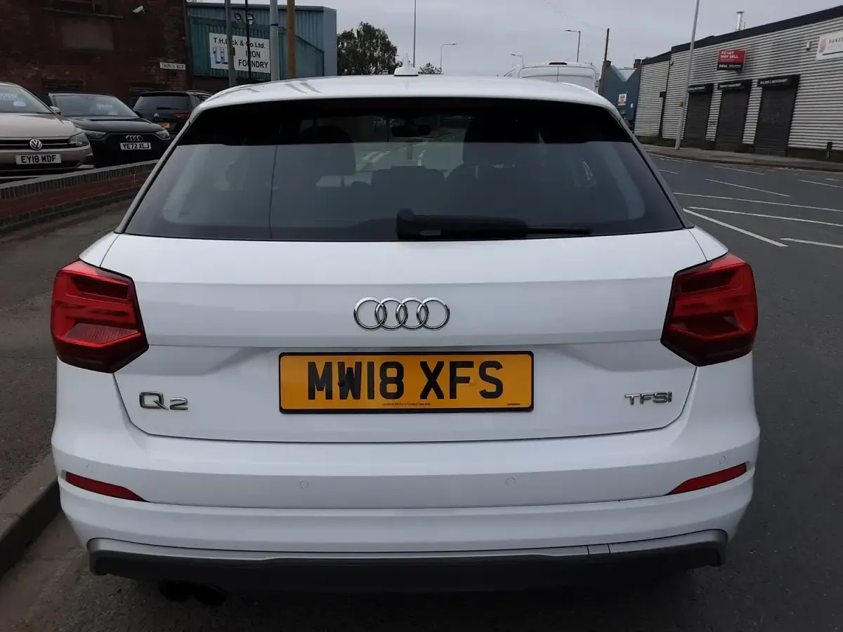 Used Audi Q2 S-Line 150 HP (110 kW) 2018 White SUV