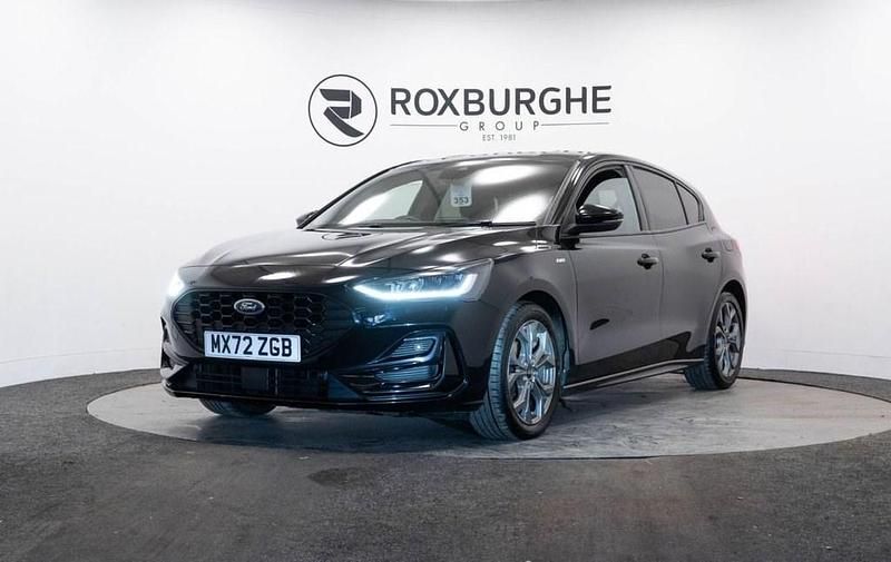 Used Ford Focus ST-Line 125 HP (91 kW) 2022 Black Hatchback