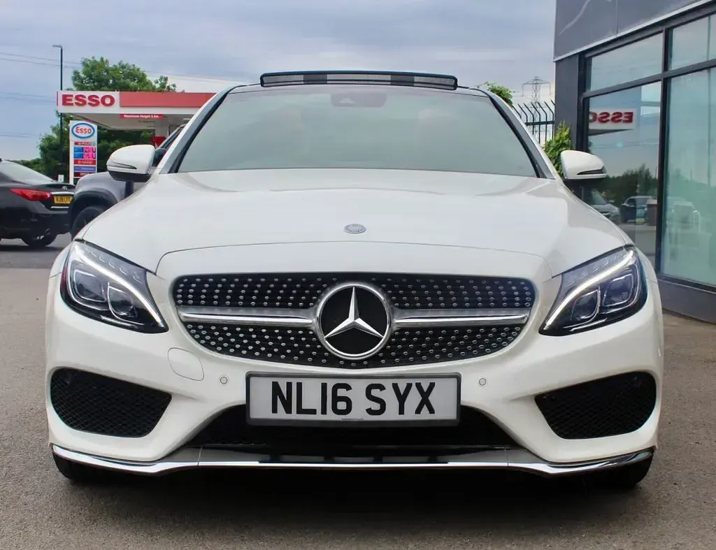 Used Mercedes C220 AMG Line Premium Plus 2016 White Sedan