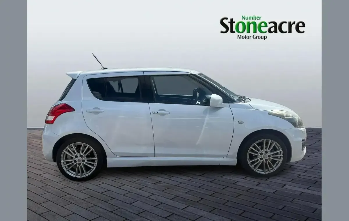 Begagnad Suzuki Swift Sport 136 HK (100 kW) 2017 Vit Halvkombi