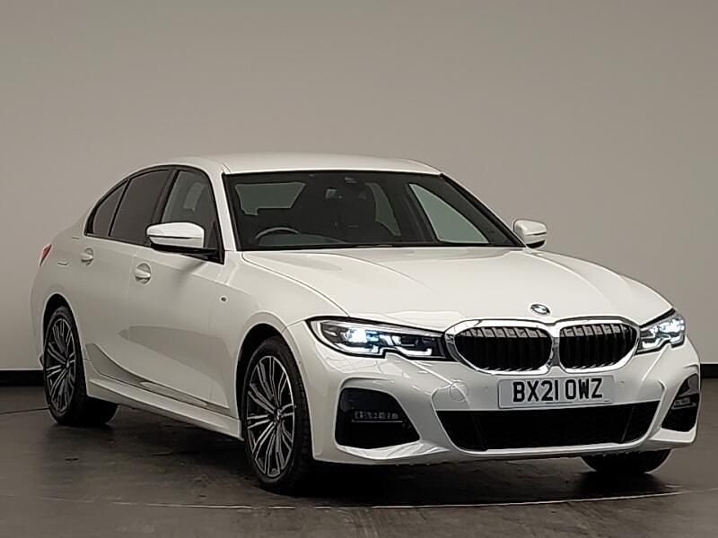White Used 2021 BMW 330e M Sport | £24,898 (Fair price) - Image 1/4