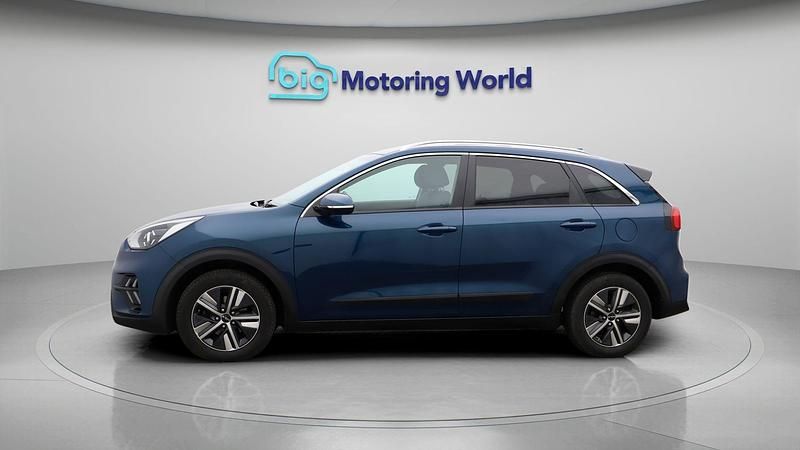 Used Kia Niro 141 HP (103 kW) 2022 Blue SUV