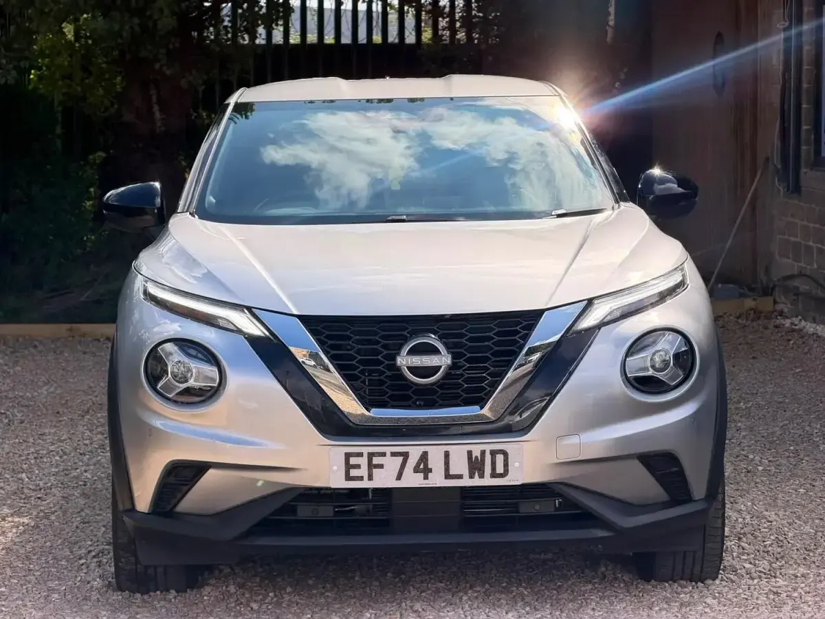 Used Nissan Juke N-Connecta 114 HP (83 kW) 2025 Silver SUV
