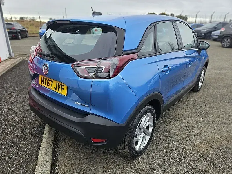Used Vauxhall Crossland X S 99 HP (72 kW) 2017 Blue SUV
