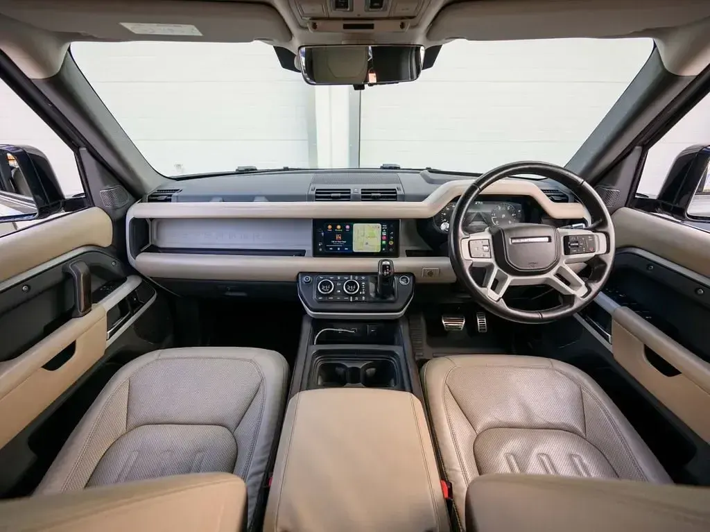 Gebraucht Land Rover Defender HSE 240 PS (176 kW) 2020 Grau SUV